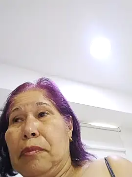 Snapshot of girl_amada chatting on April 15, 2026, 5:06 pm girl amada online show from April 15, 2026, 5:06 pm