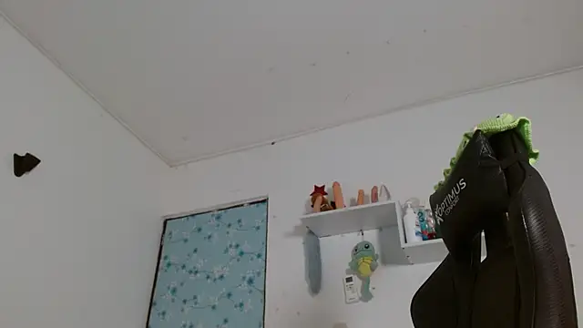 Snapshot of miss_valery2 chatting on March 14, 2026, 1:00 am miss valery2 online show from March 14, 2026, 1:00 am