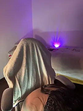 Snapshot of emiily15__ chatting on February 2, 2026, 8:41 pm emiily15 online show from February 2, 2026, 8:41 pm