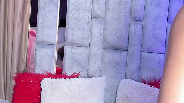 karol noa online show from October 22, 2025, 11:31 am