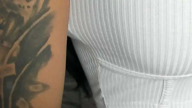 karol noa online show from November 14, 2025, 11:25 am