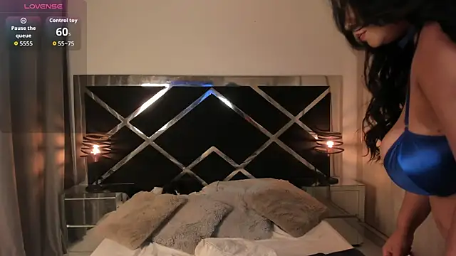 stefycherry online show from September 26, 2025, 10:49 pm