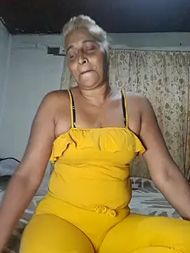 Snapshot of Goodgirlsue_77 chatting on April 6, 2026, 3:35 pm Goodgirlsue 77 online show from April 6, 2026, 3:35 pm