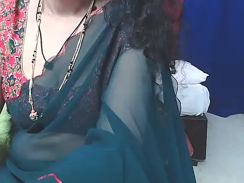 Snapshot of sunitha-3 chatting on January 14, 2026, 6:17 am sunitha-3 online show from January 14, 2026, 6:17 am