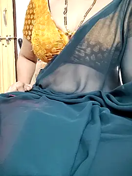 Snapshot of sunitha-3 chatting on March 11, 2025, 5:35 pm sunitha-3 online show from March 11, 2025, 5:35 pm