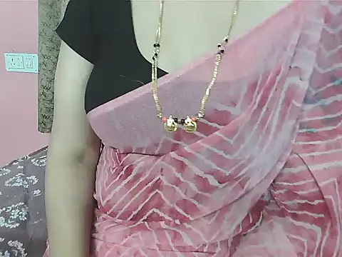 Snapshot of sunitha-3 chatting on September 15, 2025, 6:03 am sunitha-3 online show from September 15, 2025, 6:03 am