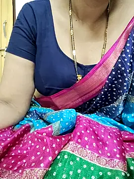 Snapshot of sunitha-3 chatting on March 18, 2025, 5:23 am sunitha-3 online show from March 18, 2025, 5:23 am