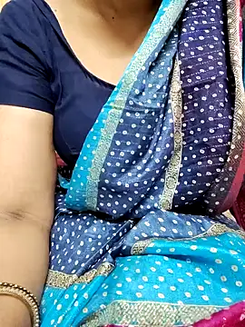 Snapshot of sunitha-3 chatting on March 17, 2025, 7:37 pm sunitha-3 online show from March 17, 2025, 7:37 pm