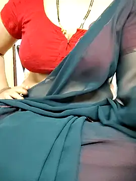 Snapshot of sunitha-3 chatting on March 16, 2025, 4:01 pm sunitha-3 online show from March 16, 2025, 4:01 pm