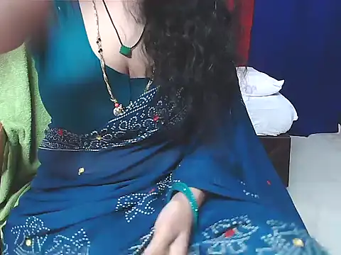 Snapshot of sunitha-3 chatting on January 7, 2026, 5:56 am sunitha-3 online show from January 7, 2026, 5:56 am