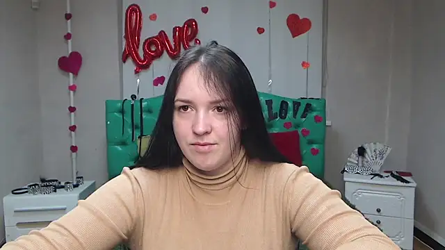 IsabelBlackberry online show from March 13, 2025, 6:05 am