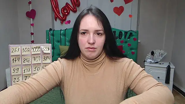 IsabelBlackberry online show from February 16, 2025, 6:10 am