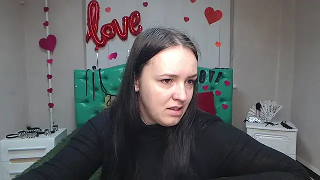 IsabelBlackberry online show from March 10, 2025, 6:05 am