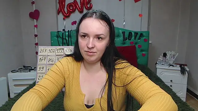 IsabelBlackberry online show from March 15, 2025, 3:27 pm