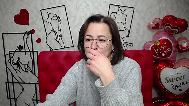 Snapshot of MarieSho chatting on February 22, 2025, 12:05 am MarieSho online show from February 22, 2025, 12:05 am
