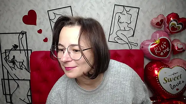 Snapshot of MarieSho chatting on February 16, 2025, 2:32 pm MarieSho online show from February 16, 2025, 2:32 pm
