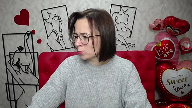 Snapshot of MarieSho chatting on February 21, 2025, 9:00 pm MarieSho online show from February 21, 2025, 9:00 pm