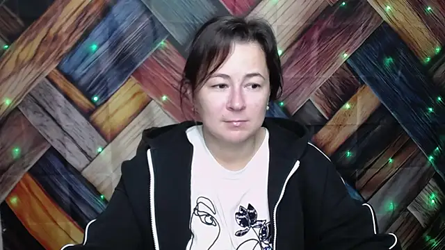 Snapshot of MarieSho chatting on October 6, 2025, 6:36 am MarieSho online show from October 6, 2025, 6:36 am