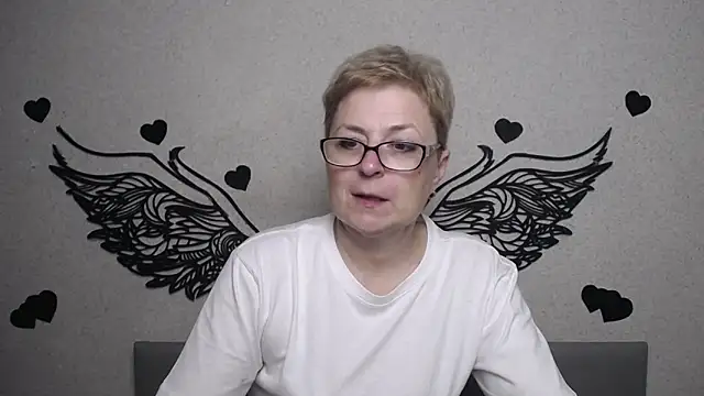 EmiliaGree online show from May 31, 2026, 5:19 pm