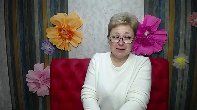 EmiliaGree online show from May 3, 2026, 5:27 pm