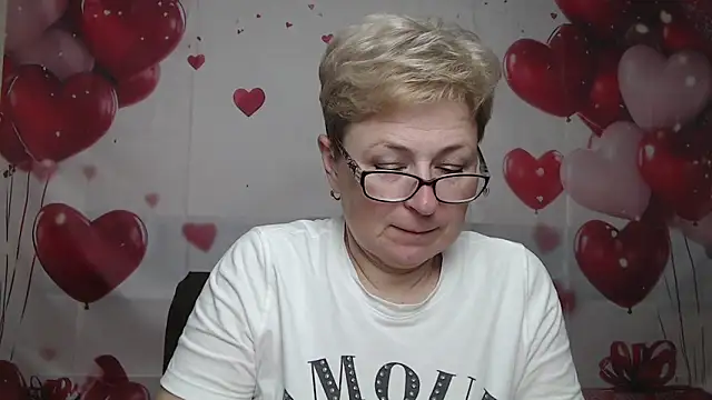 EmiliaGree online show from May 16, 2026, 5:12 pm