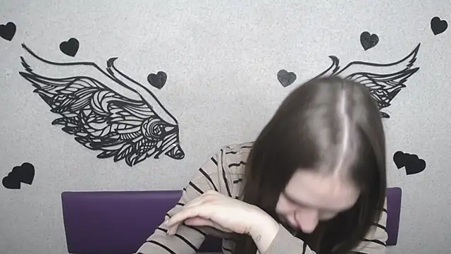 LauraHlot online show from October 6, 2025, 5:24 pm