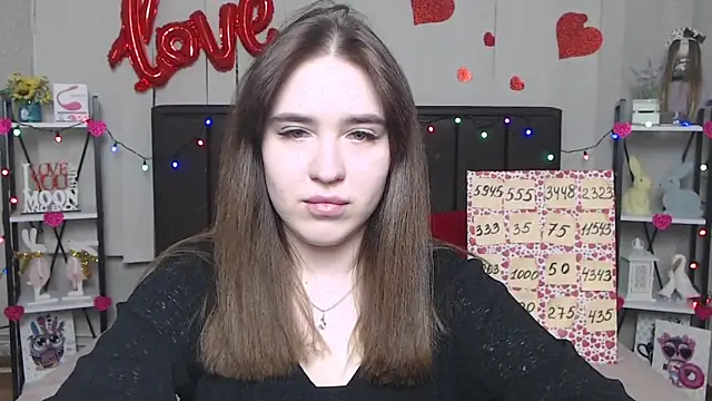 LauraHlot online show from March 19, 2025, 10:33 am