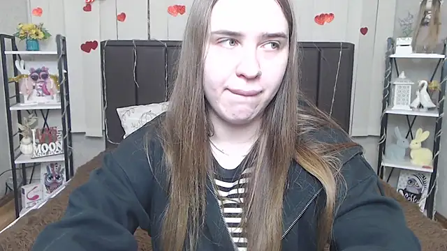 LauraHlot online show from May 31, 2026, 6:09 pm