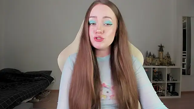 Snapshot of WalkingGirl chatting on March 19, 2026, 3:45 pm WalkingGirl online show from March 19, 2026, 3:45 pm