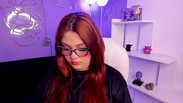 Camiila Osorio online show from February 21, 2026, 9:39 pm