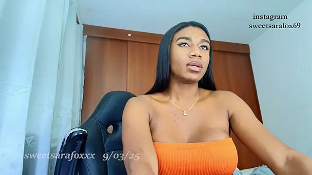 sweetsarasofia online show from March 9, 2025, 7:34 am