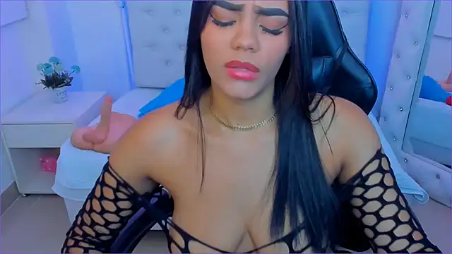 silvana  miller online show from March 15, 2025, 7:05 pm