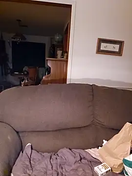 coolbrease10 online show from October 13, 2025, 4:47 am