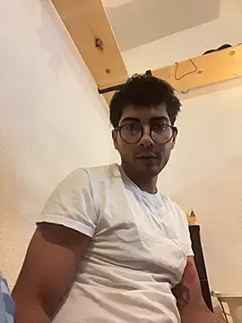 CrazyApachw online show from March 19, 2026, 3:39 am