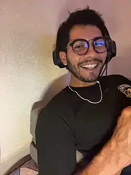 CrazyApachw online show from April 5, 2026, 6:09 am