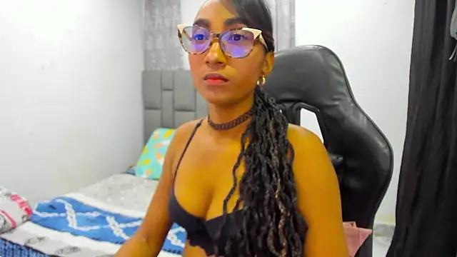Snapshot of MurphyAngelina chatting on May 29, 2026, 2:28 am MurphyAngelina online show from May 29, 2026, 2:28 am