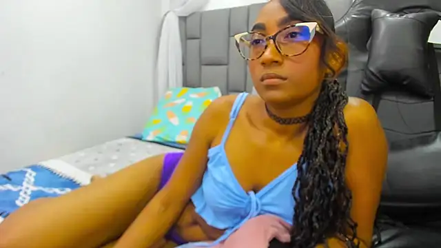 Snapshot of MurphyAngelina chatting on April 10, 2026, 3:24 am MurphyAngelina online show from April 10, 2026, 3:24 am