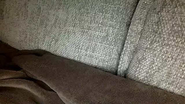 hungtom40 online show from November 16, 2025, 6:34 pm