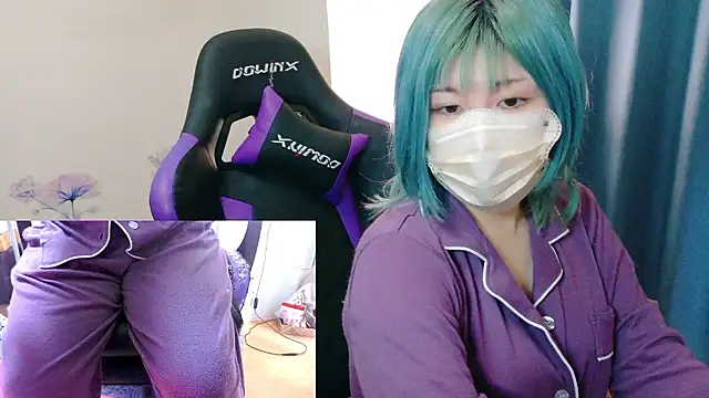 Snapshot of hazuki_8008 chatting on December 2, 2025, 3:07 am hazuki 8008 online show from December 2, 2025, 3:07 am