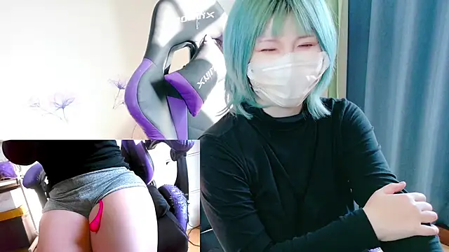 Snapshot of hazuki_8008 chatting on December 18, 2025, 5:12 am hazuki 8008 online show from December 18, 2025, 5:12 am