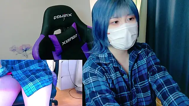 Snapshot of hazuki_8008 chatting on October 24, 2025, 4:00 am hazuki 8008 online show from October 24, 2025, 4:00 am