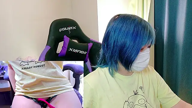 Snapshot of hazuki_8008 chatting on November 4, 2025, 5:44 am hazuki 8008 online show from November 4, 2025, 5:44 am