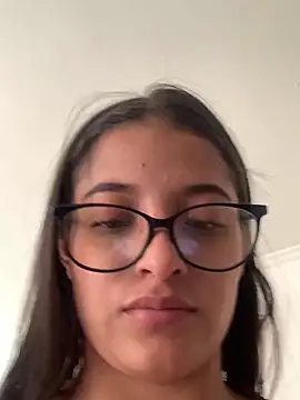 Snapshot of Arilw chatting on February 26, 2025, 3:32 pm Arilw online show from February 26, 2025, 3:32 pm