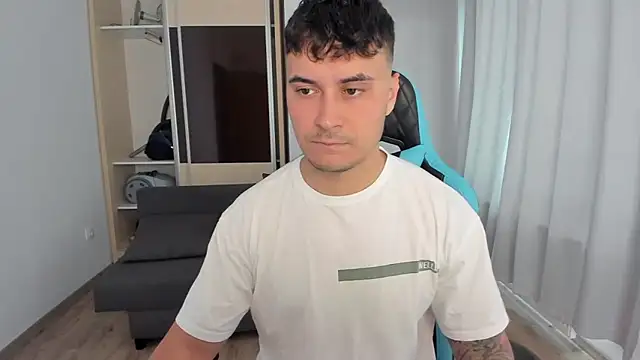 MatMalonne online show from November 21, 2025, 9:41 am