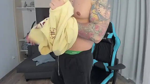 MatMalonne online show from November 30, 2025, 12:39 pm