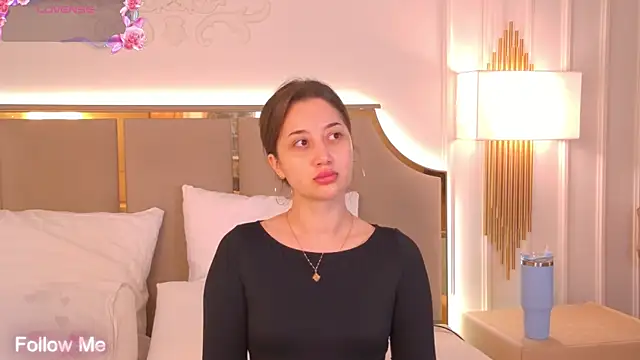 Snapshot of MaryReel chatting on October 18, 2025, 9:22 am MaryReel online show from October 18, 2025, 9:22 am