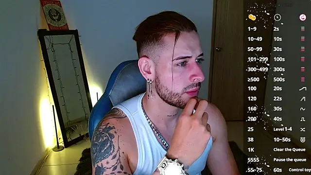 Snapshot of Ares_blue chatting on February 11, 2025, 11:20 am Ares blue online show from February 11, 2025, 11:20 am