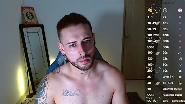 Snapshot of Ares_blue chatting on February 14, 2025, 12:14 pm Ares blue online show from February 14, 2025, 12:14 pm