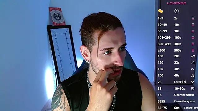 Snapshot of Ares_blue chatting on March 8, 2025, 11:48 am Ares blue online show from March 8, 2025, 11:48 am