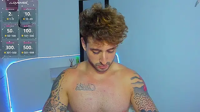 Snapshot of Ares_blue chatting on September 27, 2025, 12:22 pm Ares blue online show from September 27, 2025, 12:22 pm